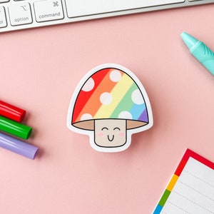 Etiqueta engomada de la bandera del orgullo gay / Sutil lindo Gay Rainbow Pride Flag Mushie / LGBTQIA Kawaii Pride Flag Sticker / Closet Safe Pride