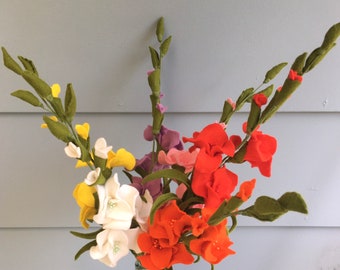 Felt Flower Stem: Gladiolus Gladiola, Tropical, Faux Flowers , Photo Prop, Wedding Bouquet, Flower Arrangement Bouquet,August Birthday