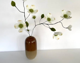 Felt Dogwood Stem, Dogwood Sprig, Faux Dogwood Flower, Virginia Flower, Dogwood Flower, Flower for Vase, Eco-friendly, Hypoallergenic Flower