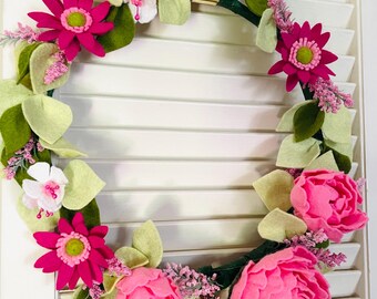 Felt Peonies and Daisies Wreath, Handmade Floral Door Hanger, 10 Inch