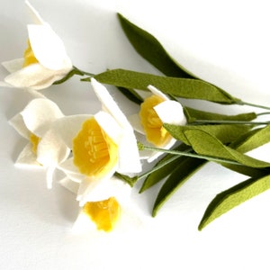 December Felt Flower Stem: Narcissus - Birthday, Faux Flower, Artificial Flower, Hypo-allergenic Gift Daffodils, Welcome Spring