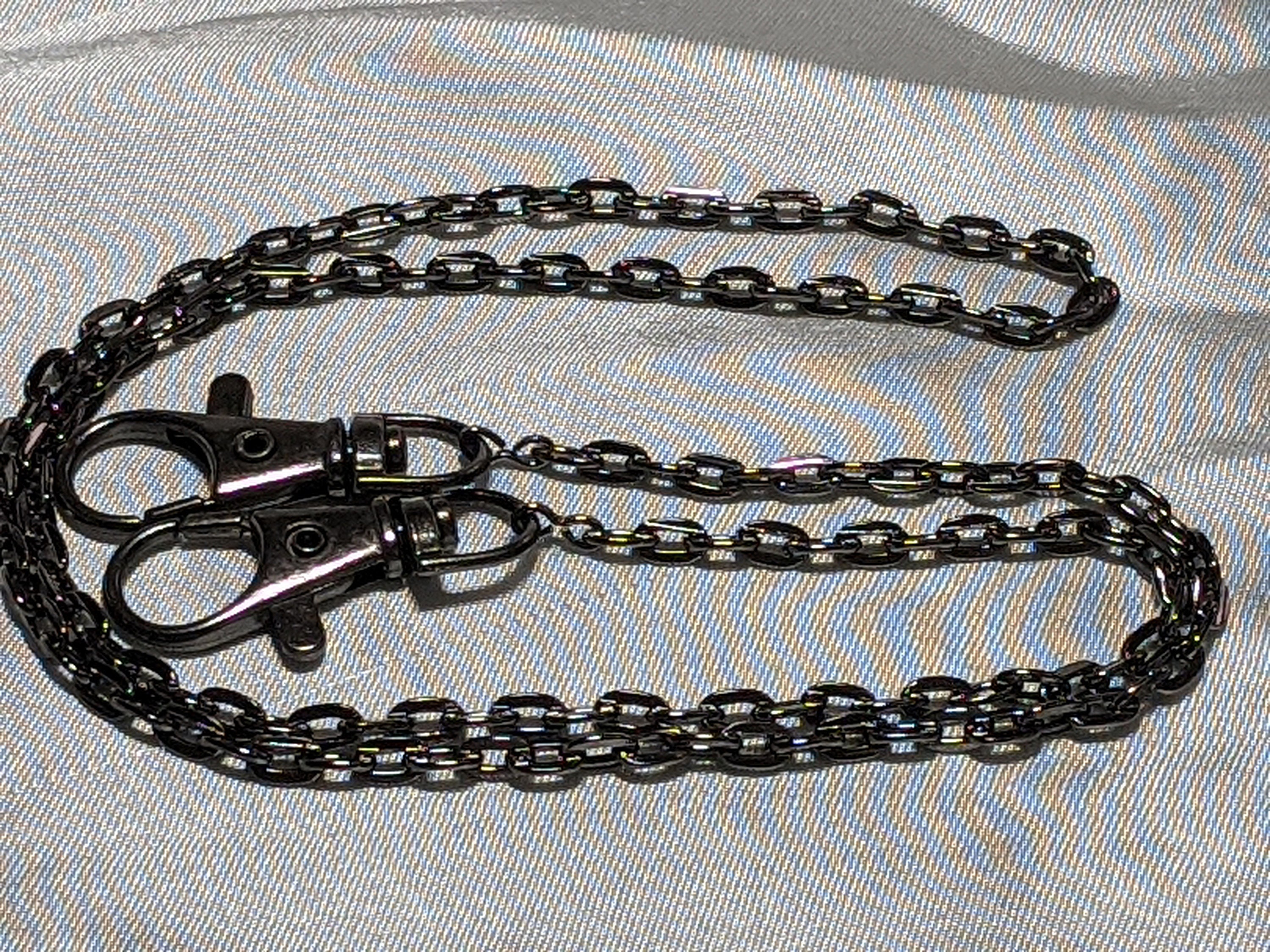Gunmetal Face Mask Chain: Unisex Metal Link Lanyard