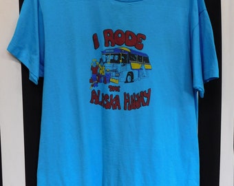 Vintage Large Screen Stars 1970's Turquoise Alaskan Highway T-Shirt with Bus & Family Print 40" Chest Single Stitch