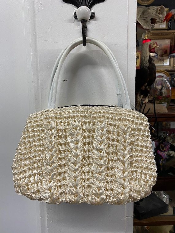 Vintage 1960's White Woven Basket Purse with Navy… - image 2