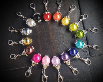 Looks great on BrightonOrigami Owl &all Cute silver moon charm dangle clip tag Looks great on BrightonOrigami Owl &all Cute silver moon charm dangle clip tag