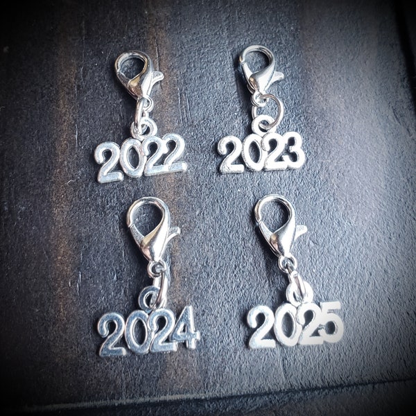 Year Dangle Charm-Year Charm-Graduation Gift Idea-Antique Silver- 2022 2023 2024 or 2025-1 Piece-Add to Necklaces or Bracelets