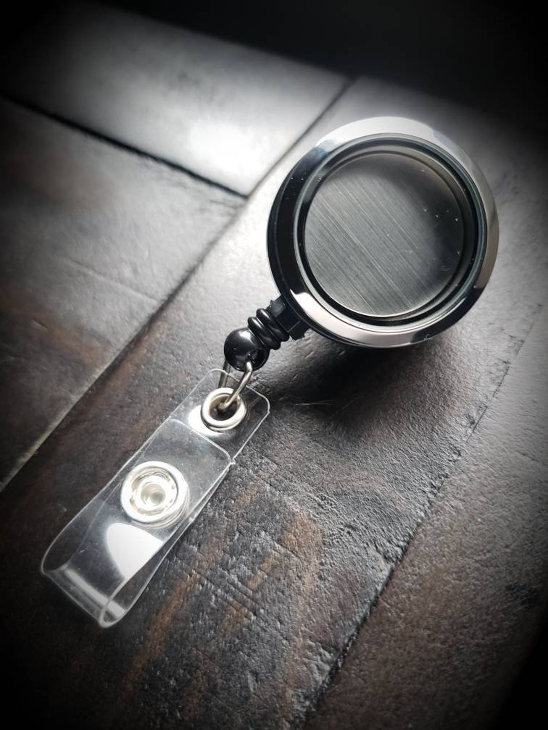 Large 30mm Badge Reel Floating Locket-retractable-smooth Face-silver ...