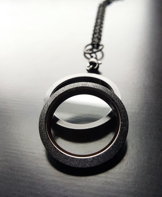 Twist Sparkle Memory Locket Stainless Steel Chain Included Free Ship 30mm Large
