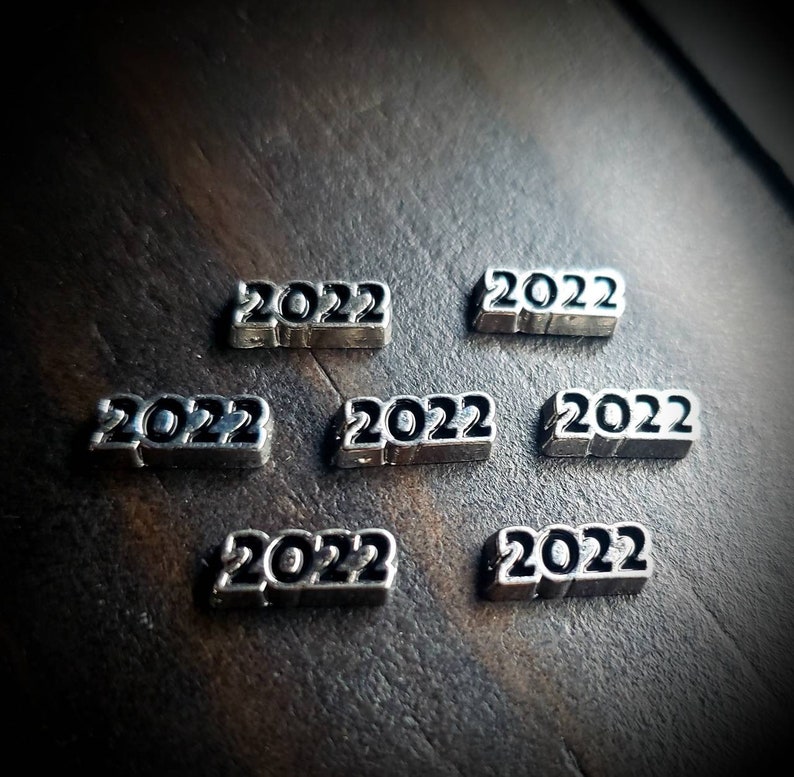 2022 Floating Charm for Floating Lockets-Year Charm-Graduation-1 Piece-10mmx5mm-Gift Idea