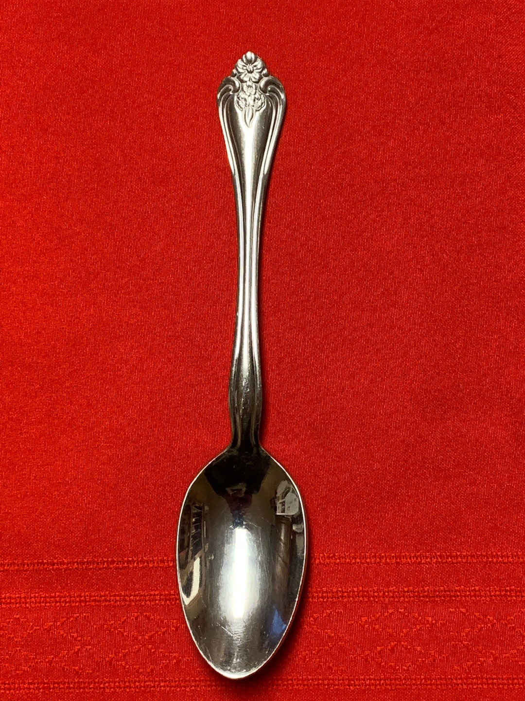 1 Oneida Boutonnière Stainless Steel Oval Soup Spoon Tablespoon Etsy