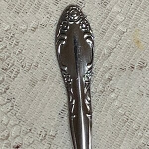 1 Oneida northland royal ballad stainless steel sugar spoon