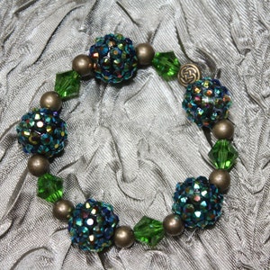 Stretch Baubles of Green Crystals