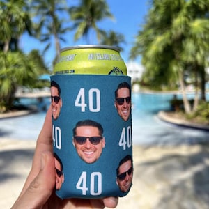 Enfriador de latas personalizado, decoraciones para 30 cumpleaños, regalos para 40 cumpleaños, regalos para fiestas personalizados, regalo para 40 cumpleaños