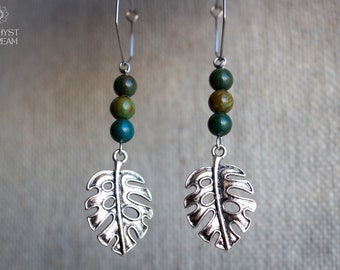 Leaf charm gemstone earrings ~ Green jasper crystal earrings ~ Nature motif earrings ~ Monstera leaf earrings ~ Hexagon hoop dangle earrings
