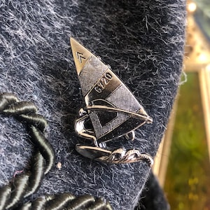 Vintage Real Austrian Alpine Hunting Hat Pin - Sailing Man with Chevron P4