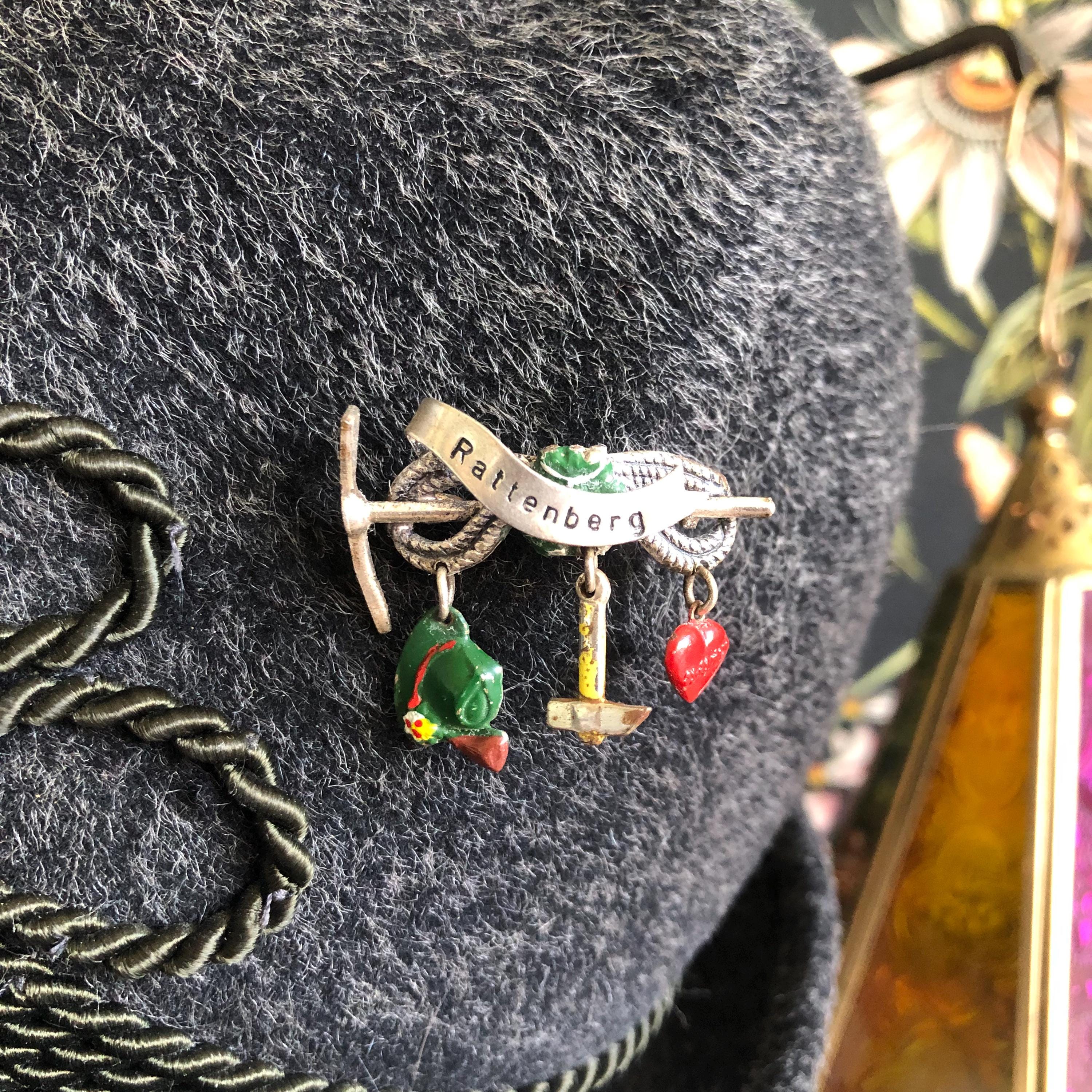 Pin's de ski vintage GARMISCH Bavière ALLEMAGNE revers