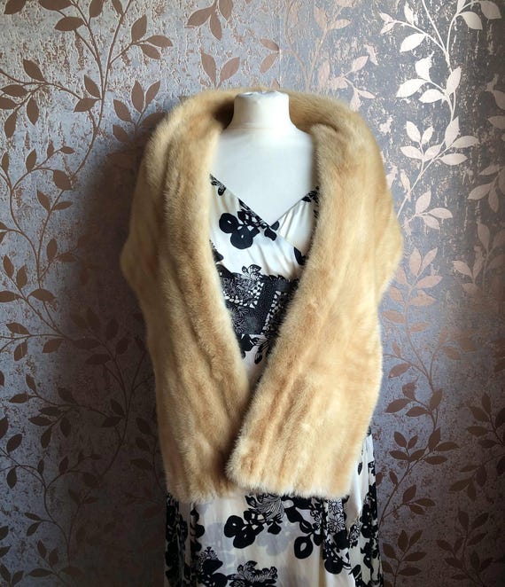 Vintage Real Light Golden Cream Mink Fur Shrug Stole Cape by Diadem,  Mutation Emba Mink, Wedding Opera Occasion S24