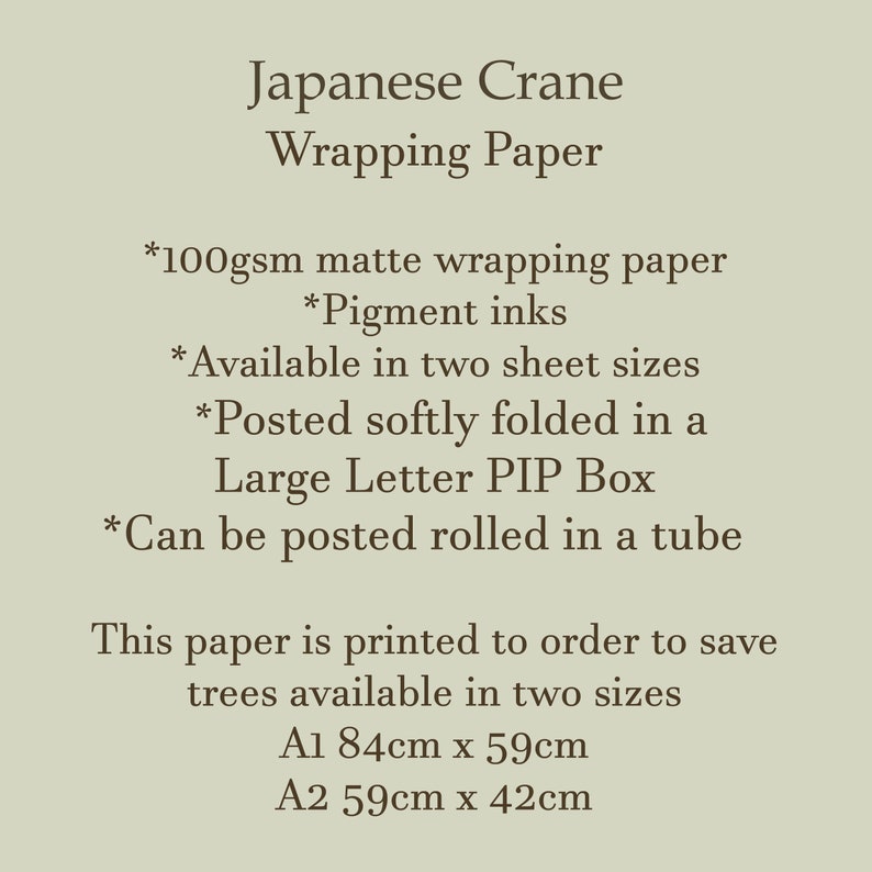 以下が含まれることがあります： 日本の鶴の包装紙、100gsm マット、顔料インク。A1（84cm x 59cm）とA2（59cm x 42cm）の2サイズ展開。大きなレターボックスに折り畳んで発送するか、筒状に巻いて発送します。