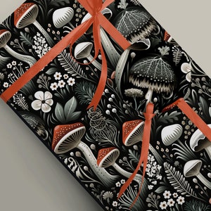 Champignon monochrome ou champignon vénéneux avec fleurs Papier cadeau de luxe, sorcellerie mythologique, papier cadeau cottage 100 g