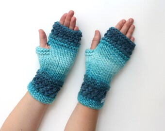 Chunky Gloves _ hand-made adult fingerless mittens _ vegan fingerless gloves _ acrylic arm warmers _ Christmas Gift _ Ready for shipping