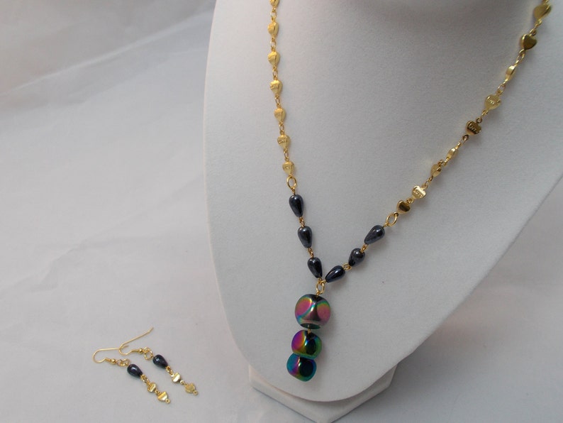 All vintage beads Goldtone chain with heart shape links Nightclubs on the weekends a great look Neclace /& Earrings Set