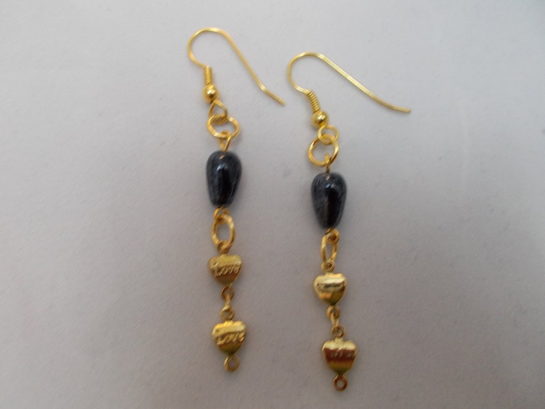 All vintage beads Goldtone chain with heart shape links Nightclubs on the weekends a great look Neclace /& Earrings Set