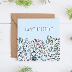 Carte d'anniversaire botanique bleue, carte de voeux personnalisée de fleurs sauvages illustrées à l'aquarelle florale de grand-mère maman
