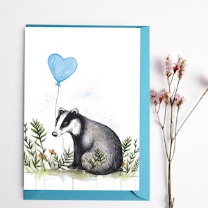 Carte de voeux Bertie Badger, ballon d'anniversaire animal de la forêt, jolie carte illustrée recyclée aquarelle A6