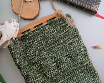 Viking Birka Shoulder Bag With Wooden Handles