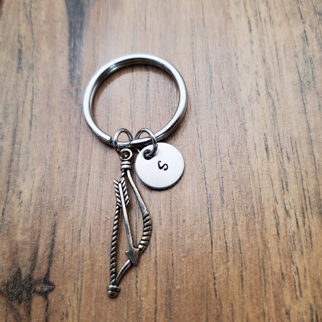 Archery Keychain, Bow and Arrow Keychain, Archery Gift, Hunter Keychain ...