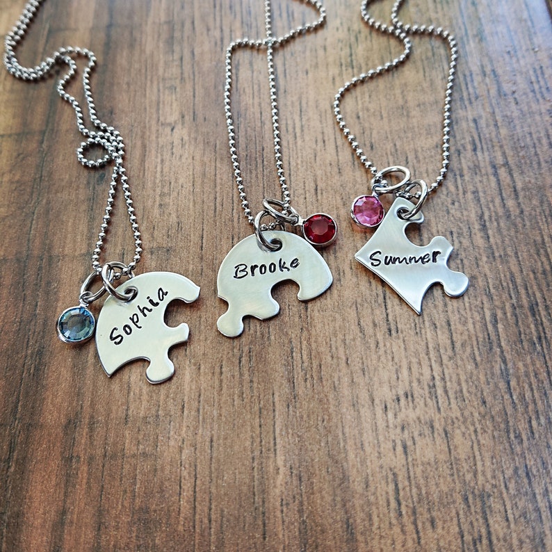 Three-piece necklace set