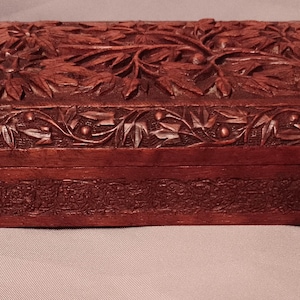 Penna vintage intagliata a mano orientale - teak asiatico - sandalo - carta da gioco - sigaro o gioielli