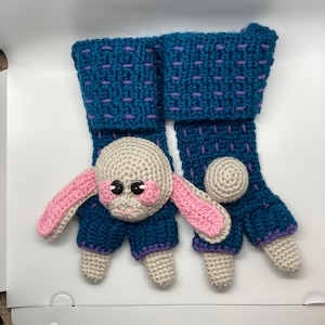 Child&#39;s Easter Bunny Scarf