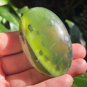 Serpentine Palm Stone, Dark Green Serpentine Stone, Healing Stones, You Choose, Meditation Crystal, Rocks and Minerals, Metaphysical Gift