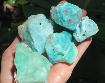 Esemplare di aragonite blu grezza, pietra minerale pakistana, cristallo da collezione
