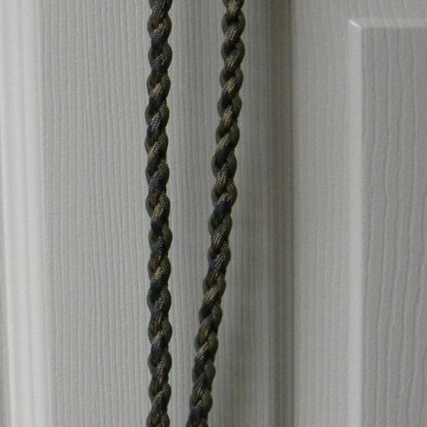 Basic paracord Lanyard.