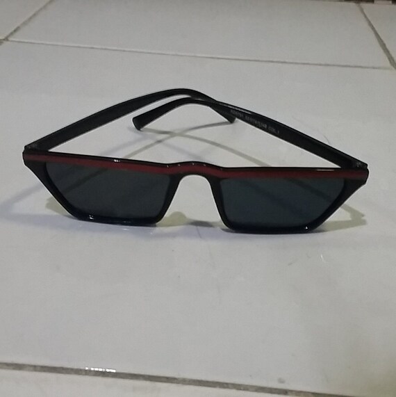 Retro 1980s Cat Eye Wayfarer Sunglasses Retro Cats Eye Wayfarer Sunglasses Black