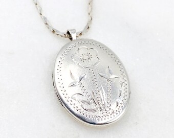 Sterling Silver Necklace with Diamond Cut Floral Locket