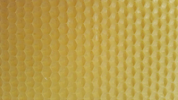 The Natural Aroma of Beeswax