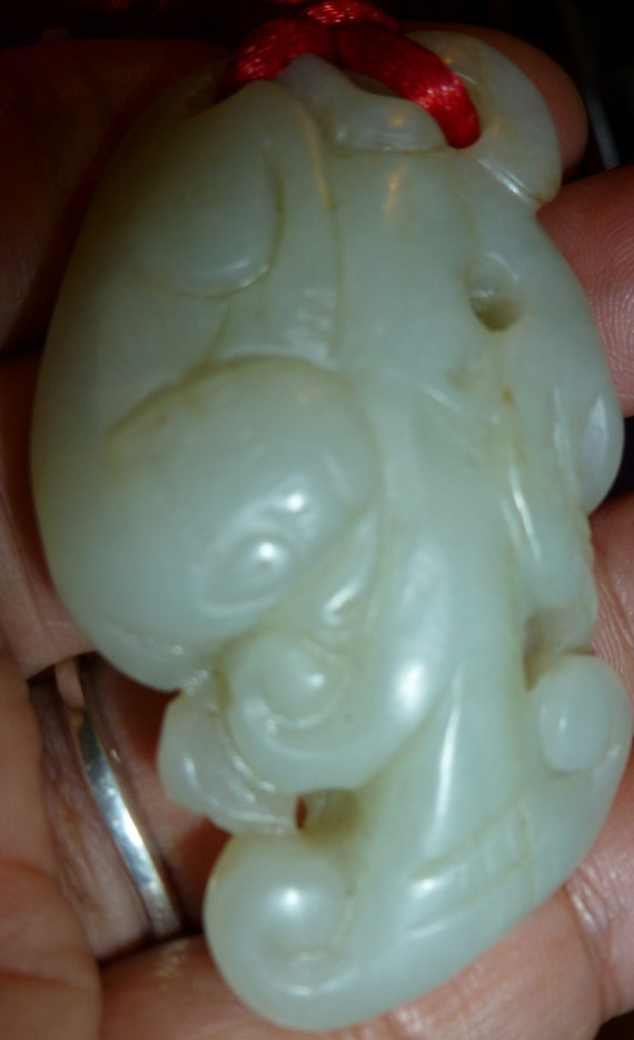 old jade pendant - image 2