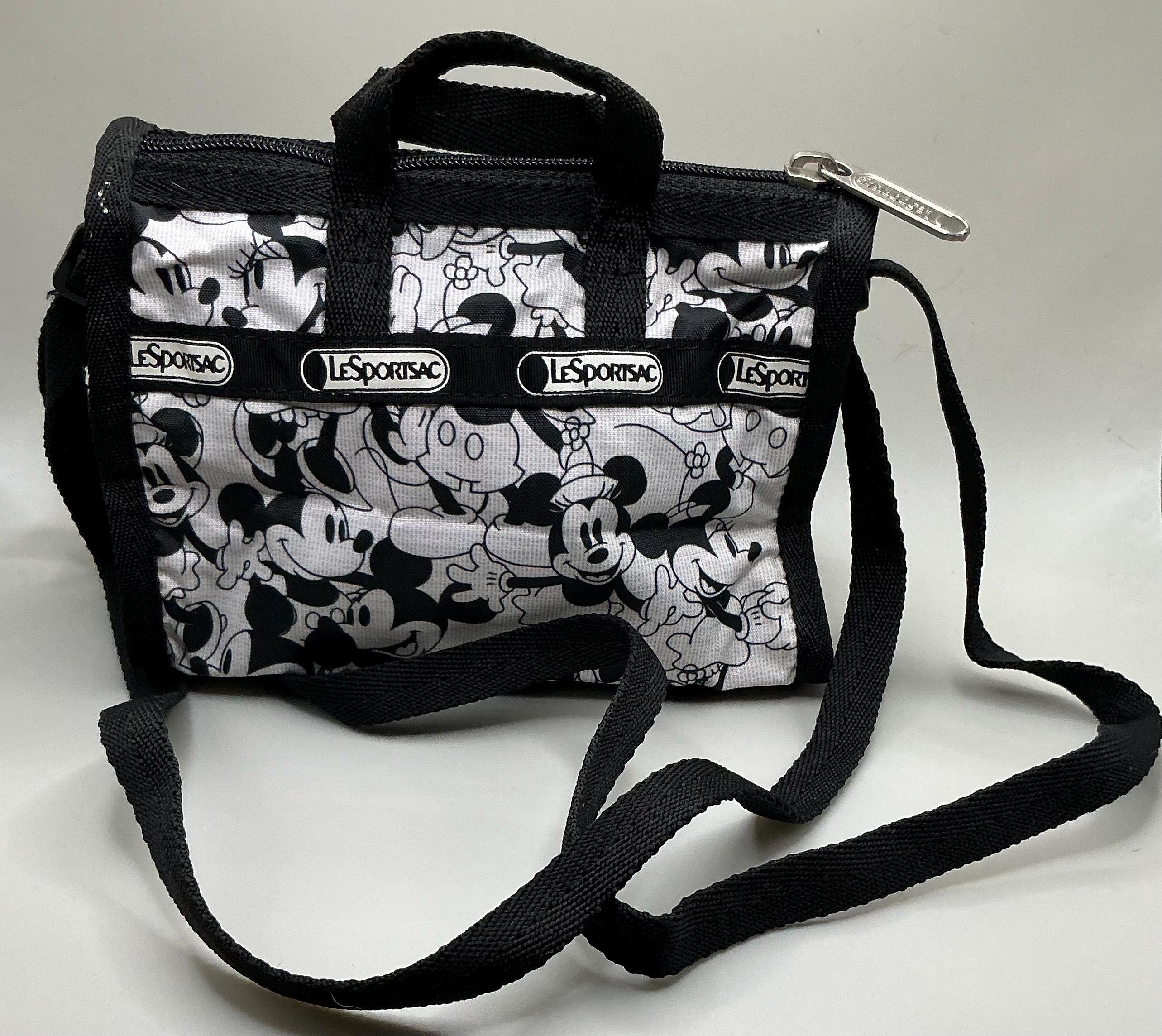 レスポートサック　不思議の国のアリス　ウィークエンダー LeSportsac スモールウィークエンダー 不思議の国のアリス ミッキー