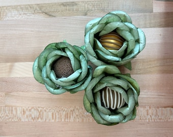 Sage green  Flower Wrappers for holding chocolate truffles/ Rose gold  wedding Centerpieces decor/ Forminha de papel verde pistachio  (40Ct)