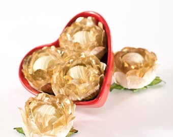 Ivory and gold  Paper Flower/Truffle Wrappers for holding chocolate truffles/ Forminha de brigadeiro Douradam 40 ct