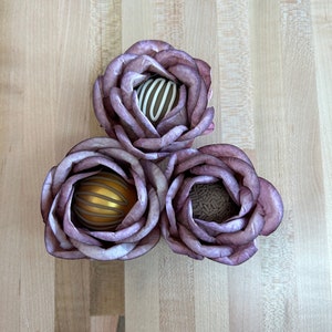 Mauve Wrappers for holding chocolate truffles/   wedding Centerpieces decor/ Forminha de papel rosa seco escuro(40Ct)