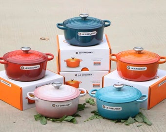 Le Creuset Dutch Oven Signature Cocotte Ronde Cast Iron Round 4.5qt Multi Colors Collectible Kitchen Kitchenware Gift Idea.