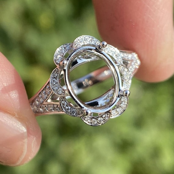 Flower Solid 14K White Gold 8x10MM Oval Shape Fashion Semi Mount Ring / Diamond Ring