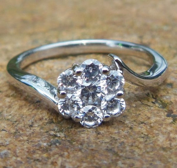 14K White Gold Diamond Cluster Ring