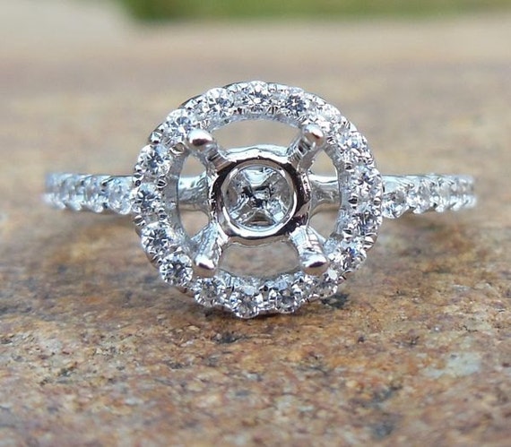 14K White Gold Diamond Halo Semi Mount Ring - 4mm Round
