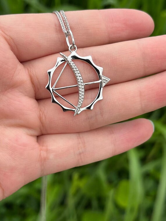 14K White Gold Geometric Pendant Necklace