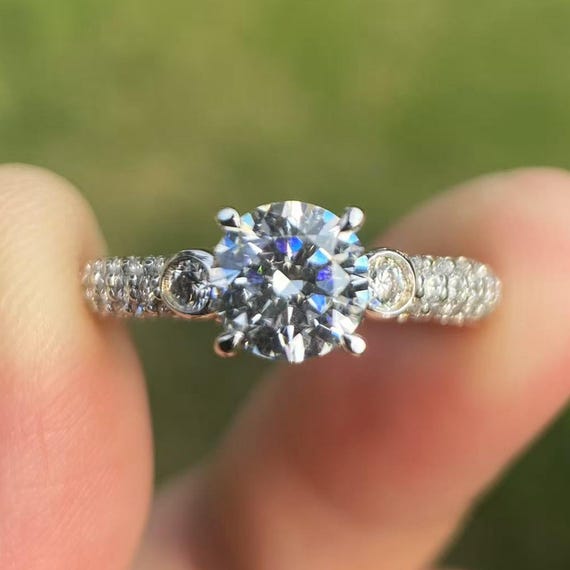14K White Gold Diamond Engagement Ring: 0.63 Carat SI1 Clarity